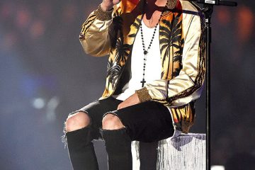 Why Justin Bieber Canceled The Rest of His Purpose Tour & wants Taylor Swift-Style Break
