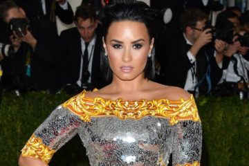 Demi Lovato Breaks her Silence 2 weeks after Overdose